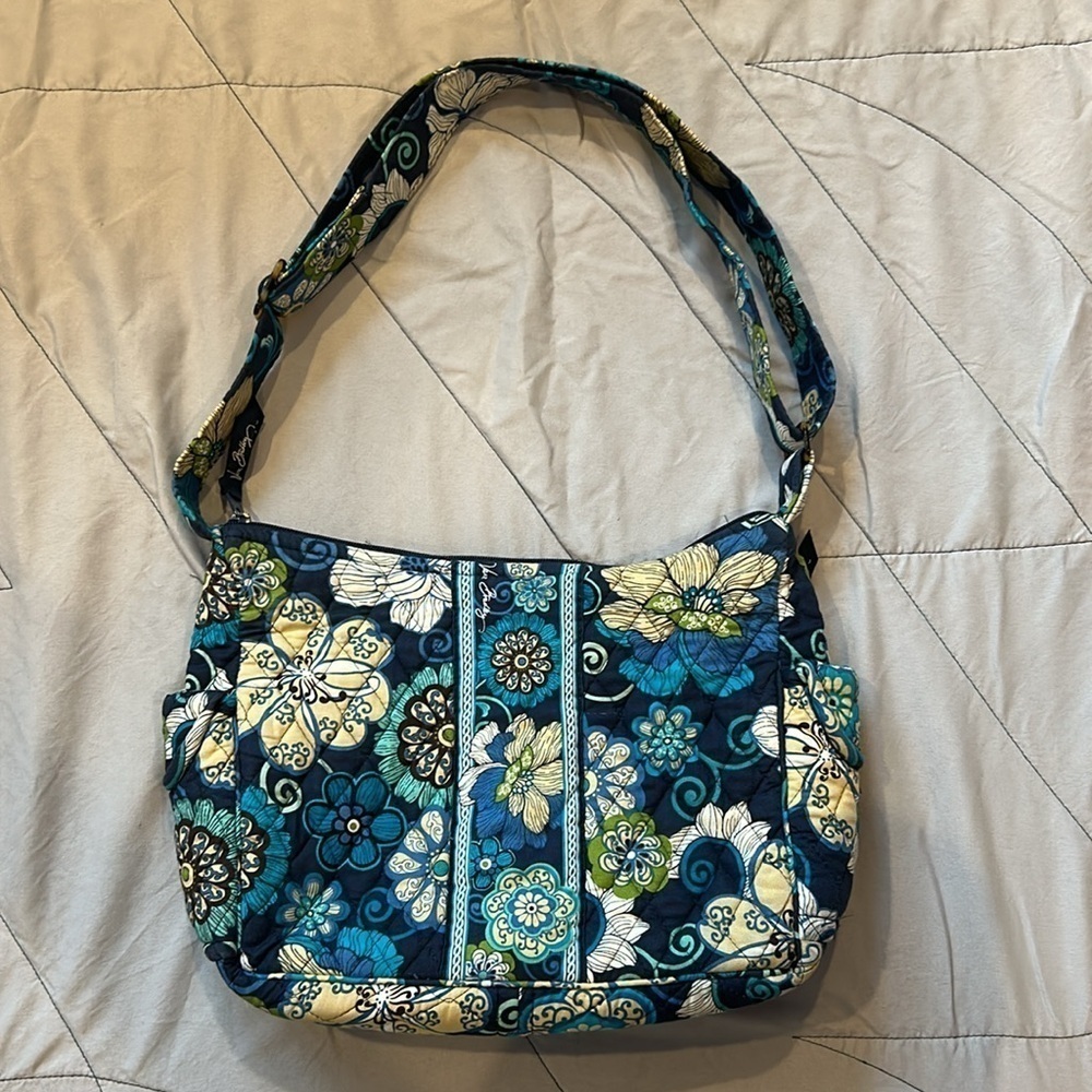 Vera Bradley Blue Floral Print Shoulder Bag Pattern with Matching Pencil Case - Picture 3 of 12
